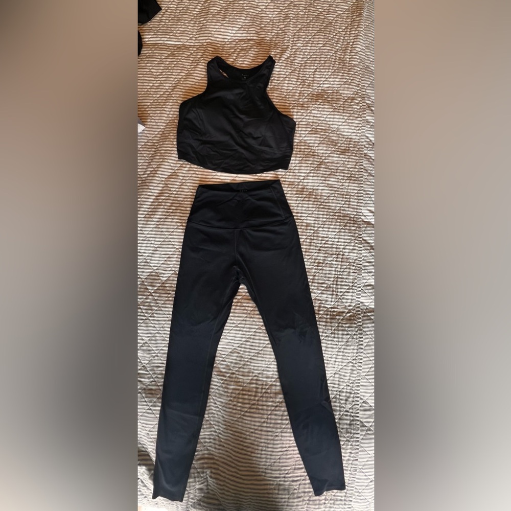 NWOT TAVI Black Workout Set